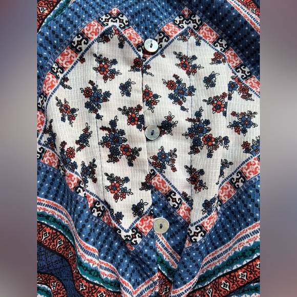 CUTE print blouse! - Picture 3 of 4